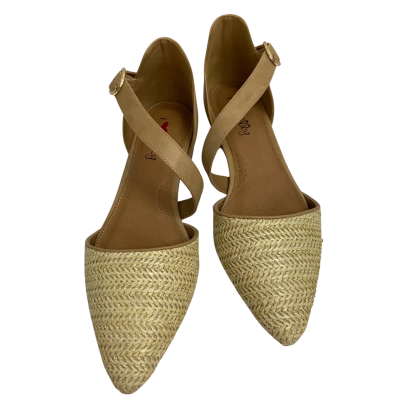 I Love Billy Womens  Size 10 Flats Beige / Cream 