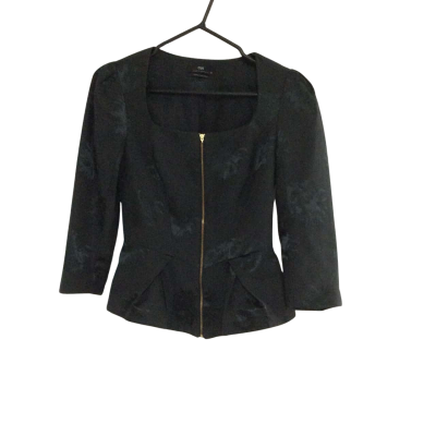 Cue Womens  Size 6 Cropped Jacket Black  / Floral 
