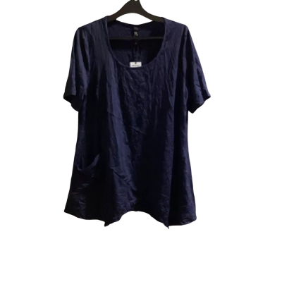 Taking Shape Womens  Size XS Top