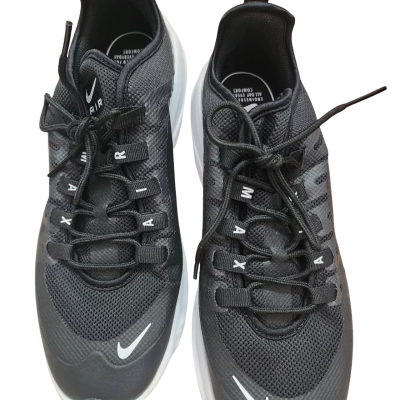 Nike Air Axis   Size 10 Black  