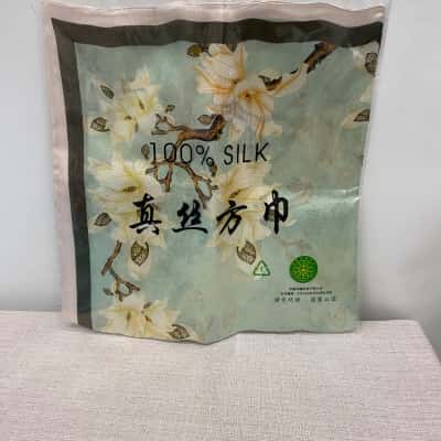 Unbranded Women's 100% Silk Scarf Floral / Green BNWT