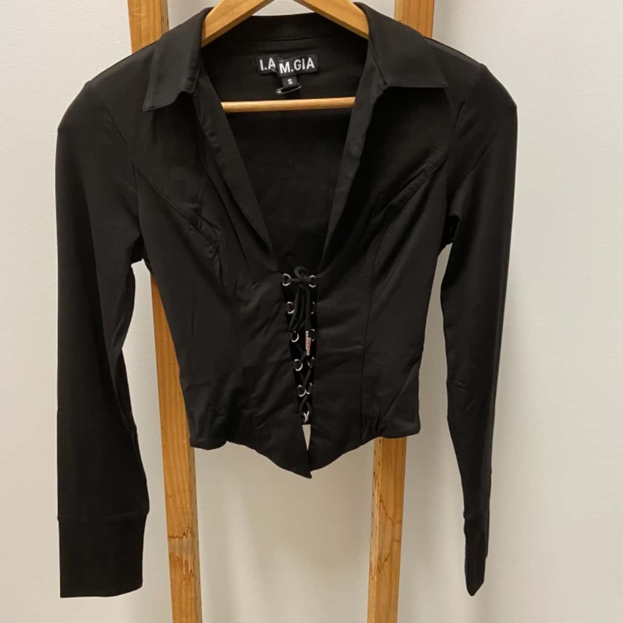 i am gia black long sleeve top