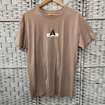 America Paris Mens  Size M Beige T-Shirt