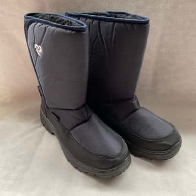 Chute Womens  Size 9.5 Boots Navy Blue Ski Boots 