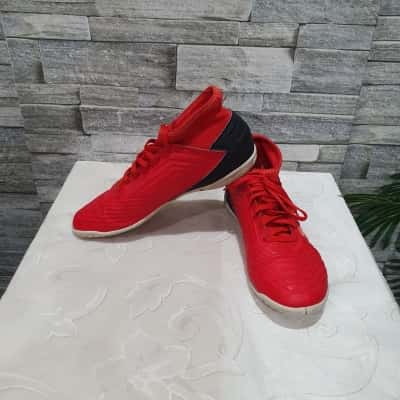 Adidas Mens  Size 6 Trainers Black  / Red soccer boots