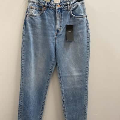 Neuw Womens  Size 31:28 Straight Leg Pants Blue 