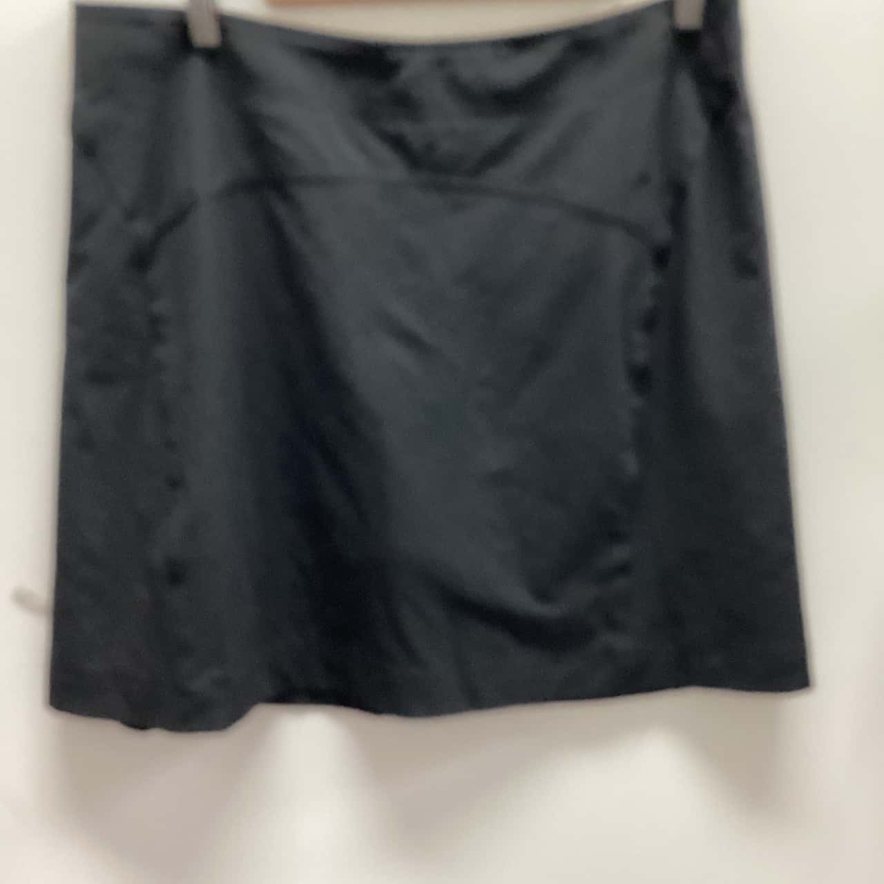 Kathmandu Womens Size 14 ALine Black skirt(s)