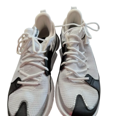 Under Armour Mens  Size 13 Sneakers 