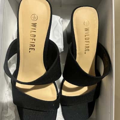 Wildfire Women's Size 6 Lorna Heels Black  