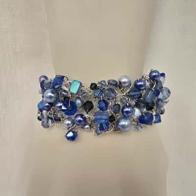  Womens Silver Wire Multi Beaded Bracelet Blue Tones