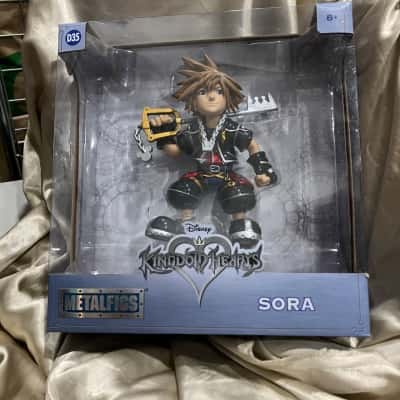Disney Kingdom Hearts Sora D35