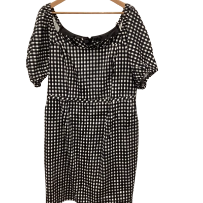 City Chic Womens  Size M Short Sleeve Dress  Black  / Checked / White 