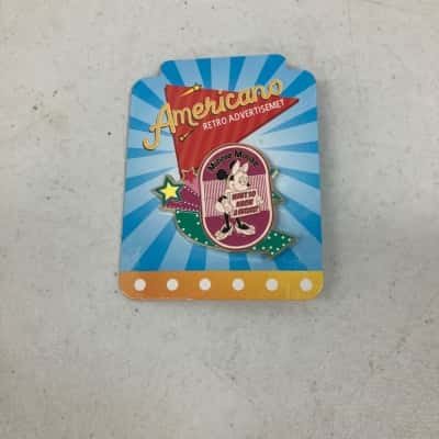 Americano Retro Minnie Mouse Pin