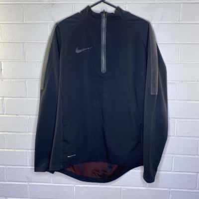 Nike Aerolayer Mens  Size M Quarter Zip Jumper Black  
