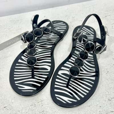 BNWT Hollister Black Gemstone Detail Sandles Size 9