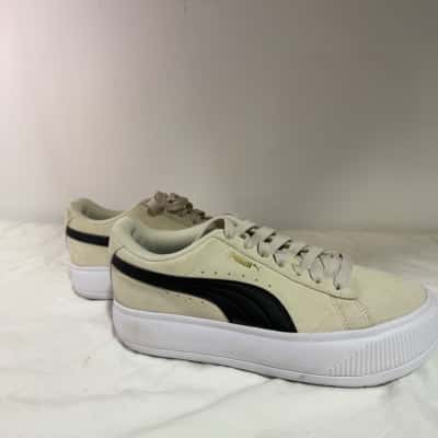 Puma Womens  Size 8 Sneakers Beige / Black  / White 
