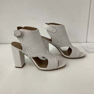 Witchery  Isabelle Heel Womens  Size 42 White High Heels