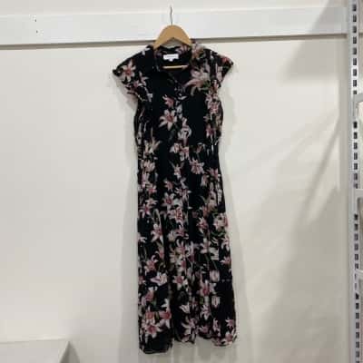 Witchery Womens  Size 8 Floral Dress Black  / Floral 