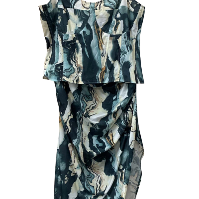 Pretty Little Thing Women's Size 20 Party Top Blue / Cream / Green 