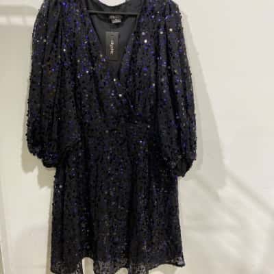 City Chic  Scsttered Glow Womens  Size M Long Sleeve Dress RRP$159.95