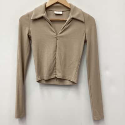  Size S , Style runner Long Sleeve woman’s zip up Top Beige 