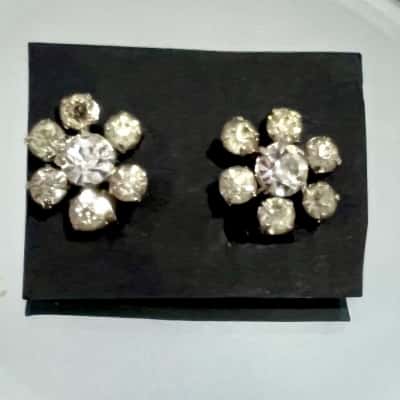 Vintage Screw on Flower Gemstone Earrings 