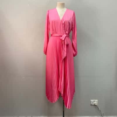 BNWOT Forever New Petite Womens Sateen Size 12 Midi Dress / Pleated Dress Pink  