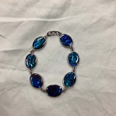  Womens Beaded Bracelet Blue resin