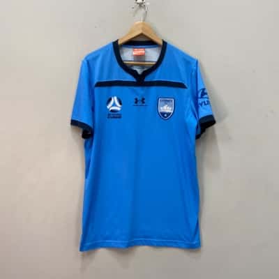 Sydney FC Mens  Size L Jersey Blue 