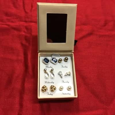 Unbranded Womens 6 Pair Variety Earring Set