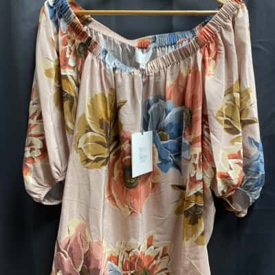 Limited Edition Witchery Magnolia D Grace Silk Blouse Womens Size 10 