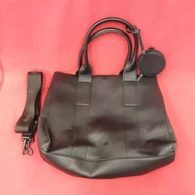  Womens AYA Large Black  Bag With Removable Crossbody Strap 