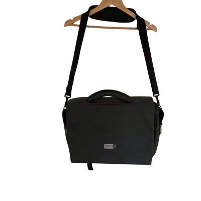 LIKE NEW* Country Road  Travel/Messenger Bag.  Khaki. 