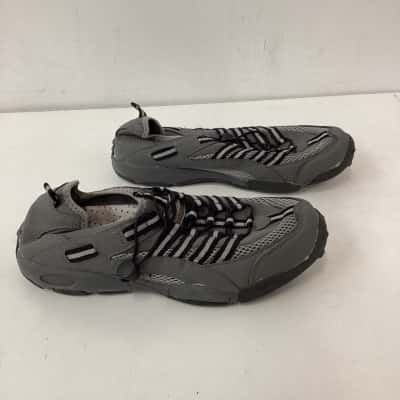  Outdoor expedition light weight walking shoe  Black  / Grey  size 10