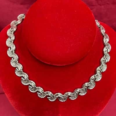  Women's Silver Tone Etched Link Necklace 