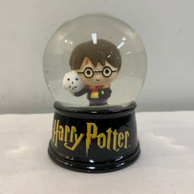 Harry Potter Snow Globe Harry & Hedwig