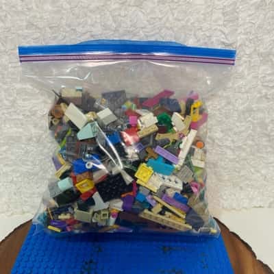 Lego - Assorted 1KG Plus Lego plate