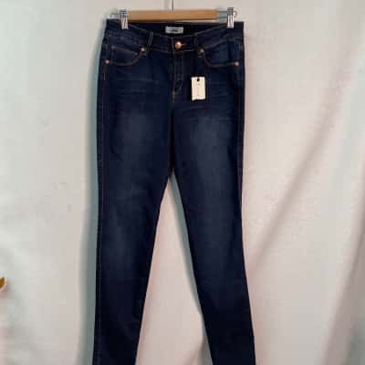 Jag Womens  Size 10 Straight Leg Jeans 