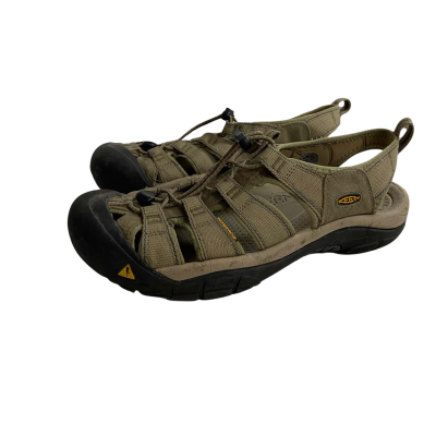  Mens  Keen Size 11 Waterproof Hiking Shoes 