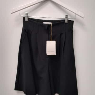 Scanlan Theodore Womens  Size 6 High Wasted Shorts Black  