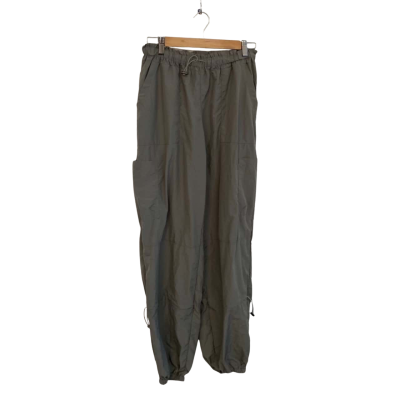 White Fox Womens  Size S Cargo Pants Grey 