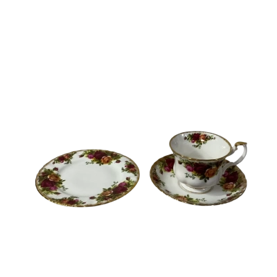 Vintage Royal Albert “Old Country Roses” Bone China Cup Saucer & Plate