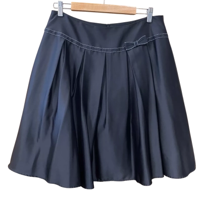Review Black Bow-Detail Pleated Skirt Size 14