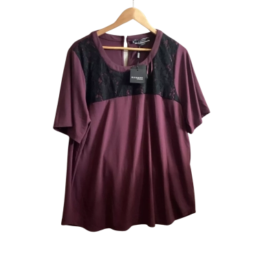 Basque Womens  Size 16 Short Sleeve Top Black  / Maroon 