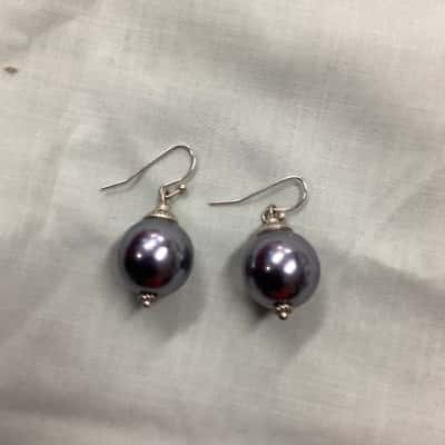  Womens Earrings Grey 