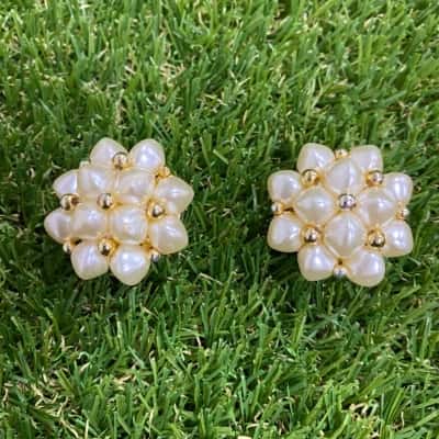  Womens Vintage Faux Pearl with Gold Accents Clip On Earringe