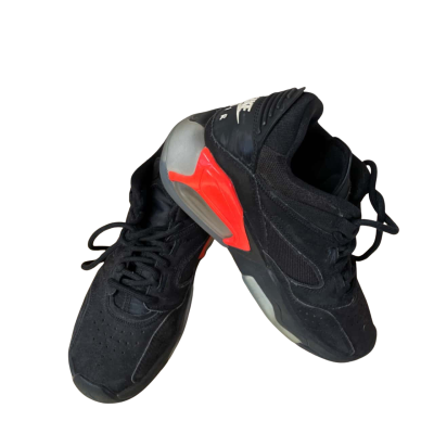 Nike Unisex  Size 5 Trainers Black  / Grey / Orange 