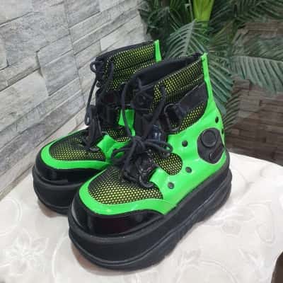 demonia  Women's  Size US 9 Boots / Platforms Black  / Green neptune