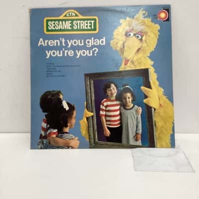 SESAME STREET vinyl 1977  Aren't you glad you're you? 