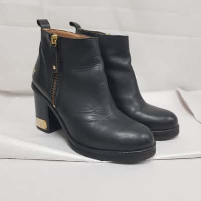 Windsor Smith Womens  Size 36 High Heel Boots Black  